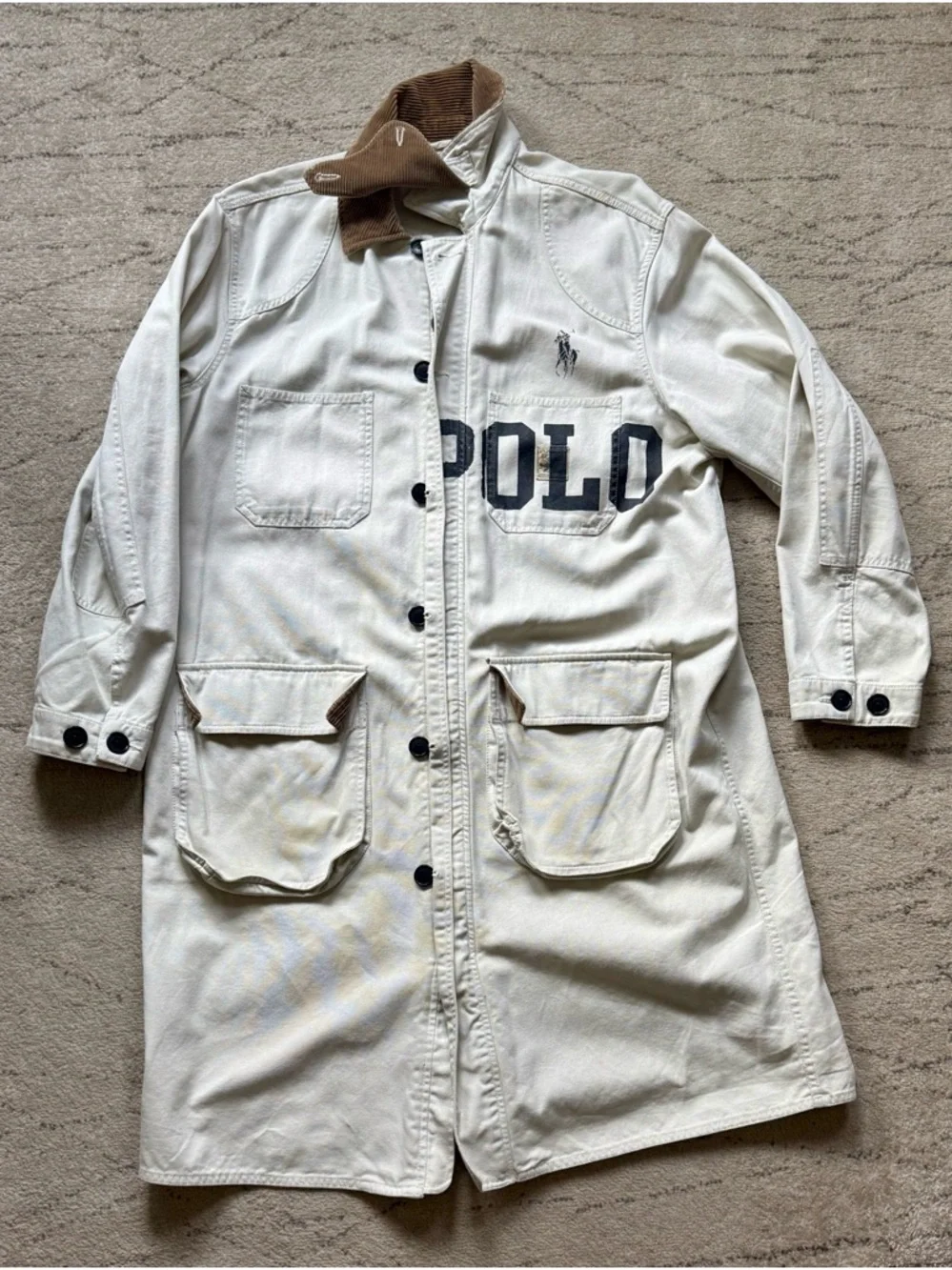 Polo Ralph Lauren trench coat, Front logo, single vent,Brass detailing,
Size - L - Picture 14 of 14